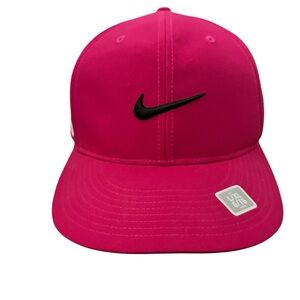 Nike Kids Fuchsia Cap